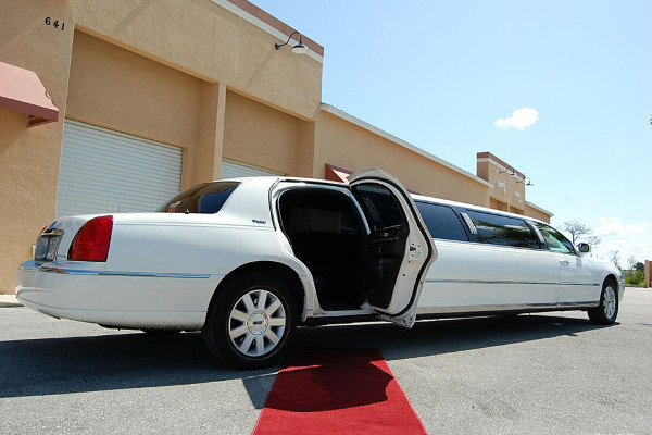 New Orleans Stretch Limo Rental